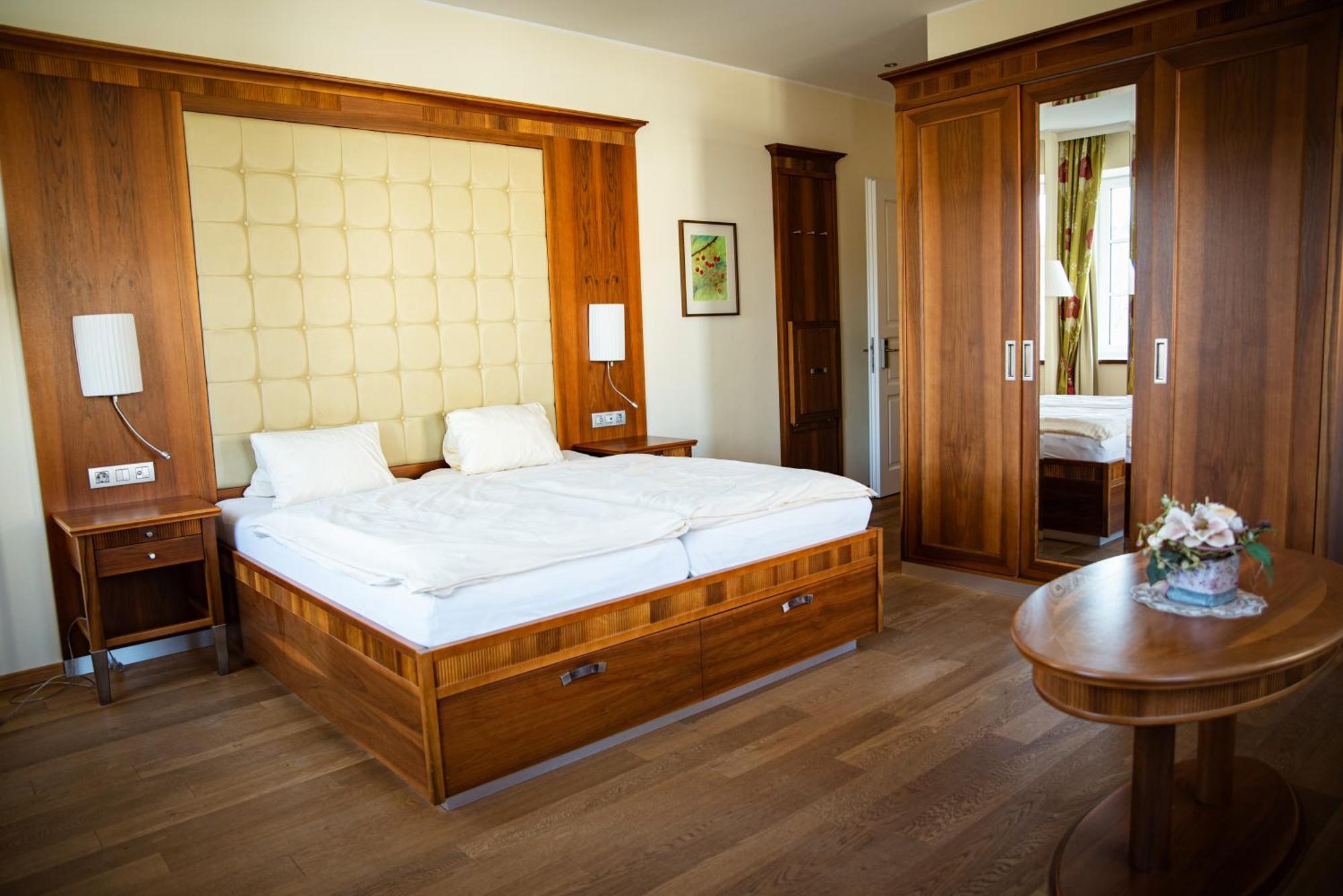 Landgasthof Winter Ardagger Stift Bagian luar foto